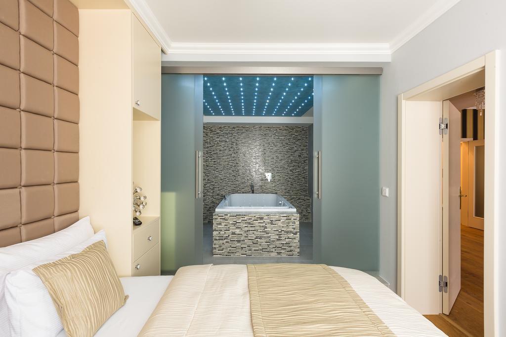 Wellness Hotel Republika 24 Apartments Pilzno Zewnętrze zdjęcie